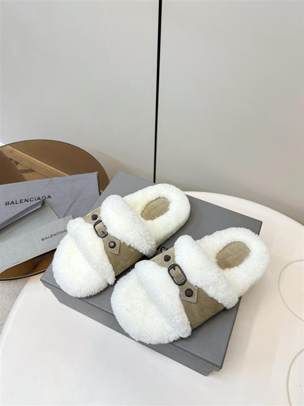 2025112818447304 250